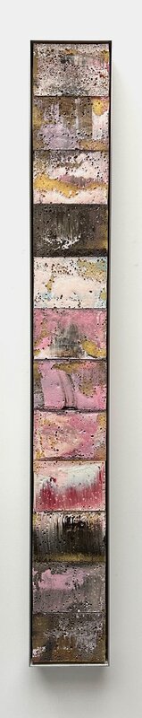 Mosaik: AL 2177, 2025, Acryl, Harz auf Autowaschschwamm, 132 x 16 x 5 cm