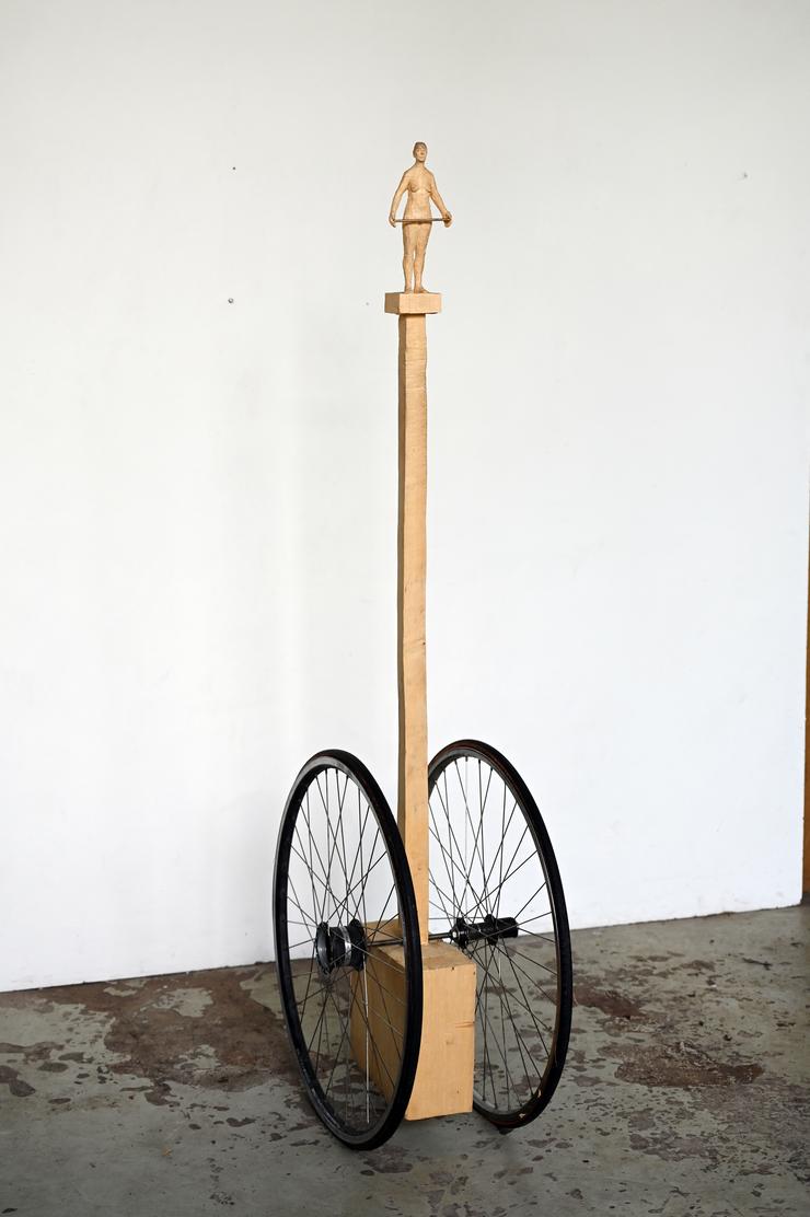 Johannes Hepp, „Frau auf dem Wagen“, 2019